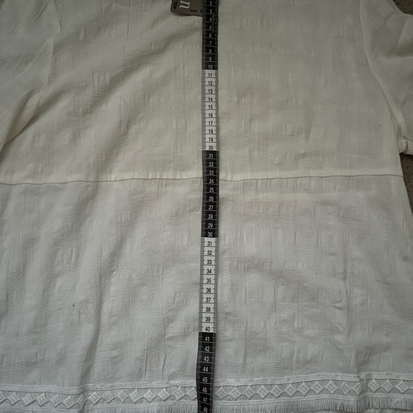 White Flowy Top - Picture 5 of 6